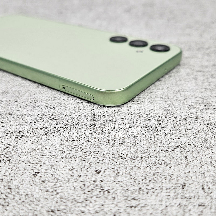갤럭시 A24 그린 128GB S급 12만 판매합니다--5