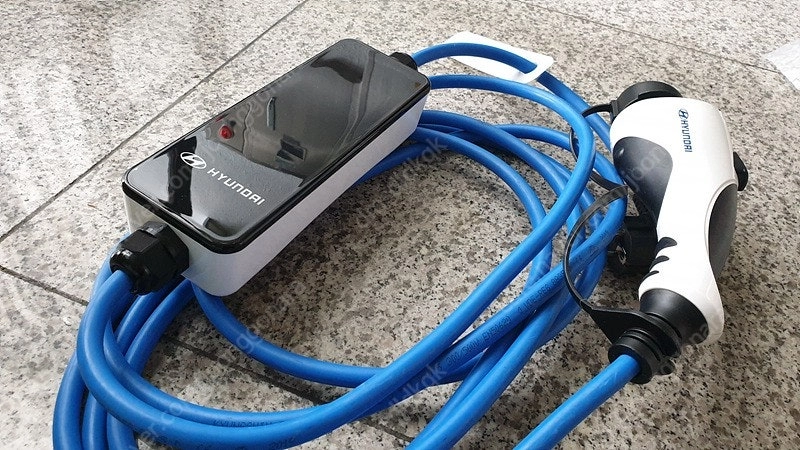 현대정품 220v 비상용 5핀완속충전기(가방포함)팝니다.(gv80 EV3 EV6 EV9 아이오닉5 아이오닉6 포터E... 이미지