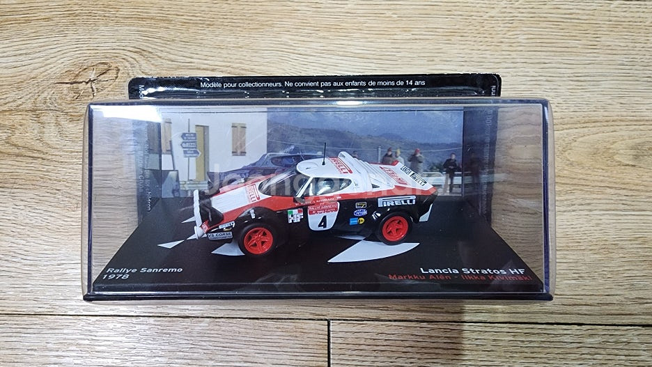 1:43 / DEAGOSTINI / Ford GT, S...--6