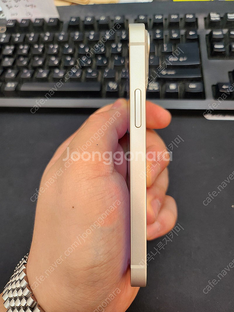 아이폰13미니 화이트 128GB 상태좋은중고 30만팝니다.--5