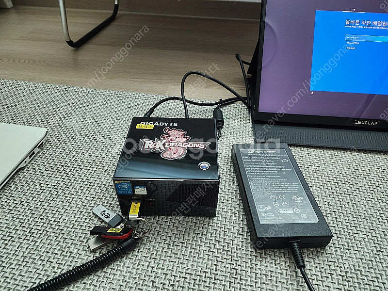 기가바이트미니pc i5 5575r 램12기가 ssd250기가--1