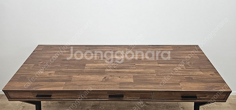 원목 테이블 책상 판매 합니다.--1
