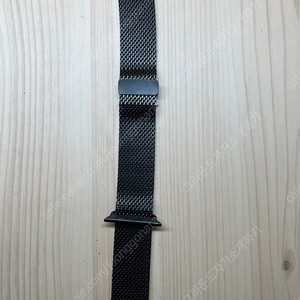 애플워치 49mm 티타늄 밀레니즈 루프 M