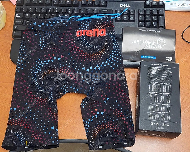 Arena 아레나 아쿠아포스 스톰 MF 수영복 팝니다.--2