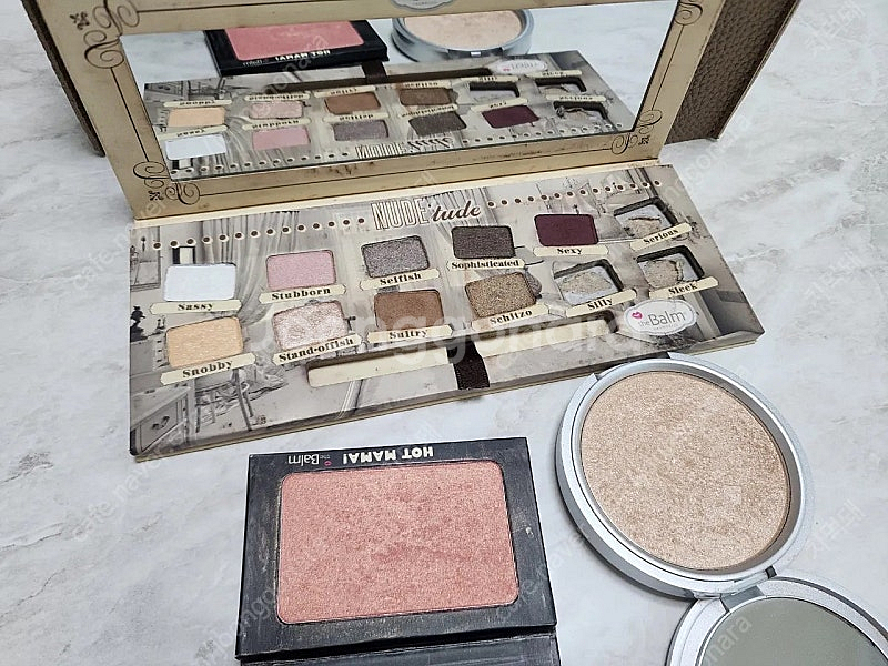 더밤 theBalm 메리루머나이저 하이라이터&핫마마 블...--3