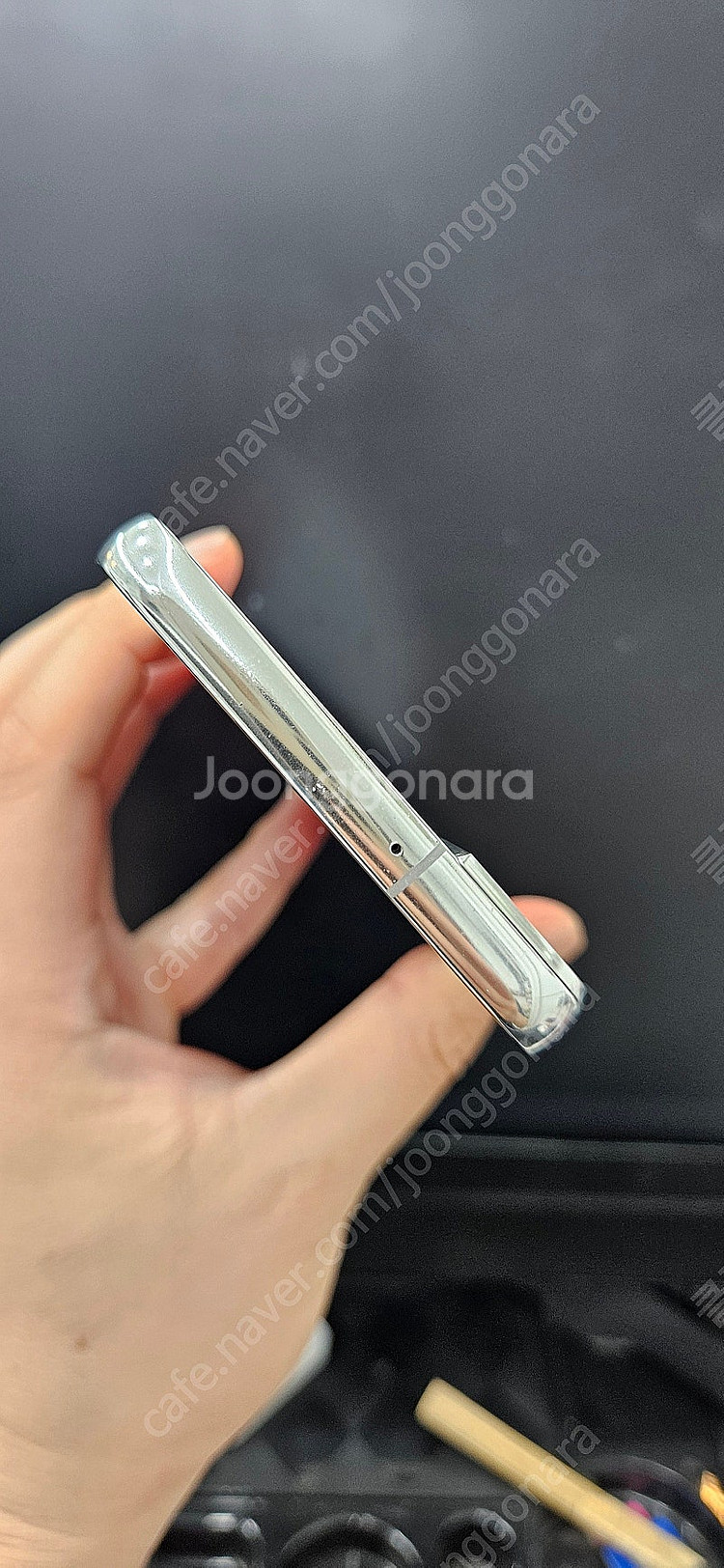 갤럭시S22 S901 256G 자급제 화이트 20만 인...--4