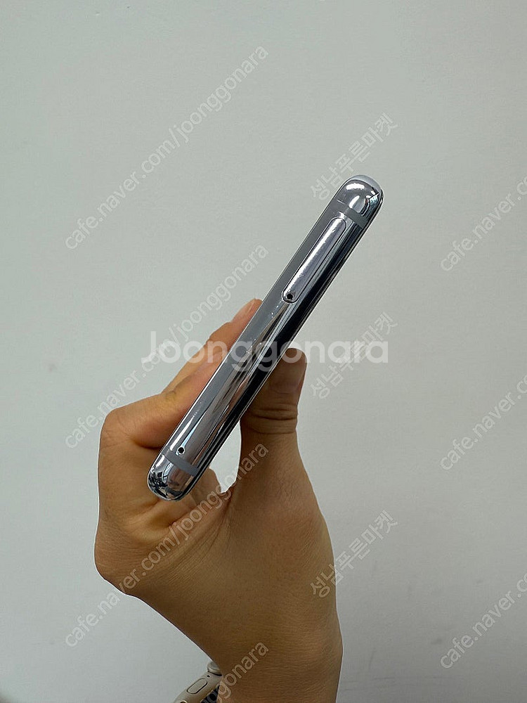 N950 갤럭시 노트8 블랙 64기가 8만 판매합니다.--5