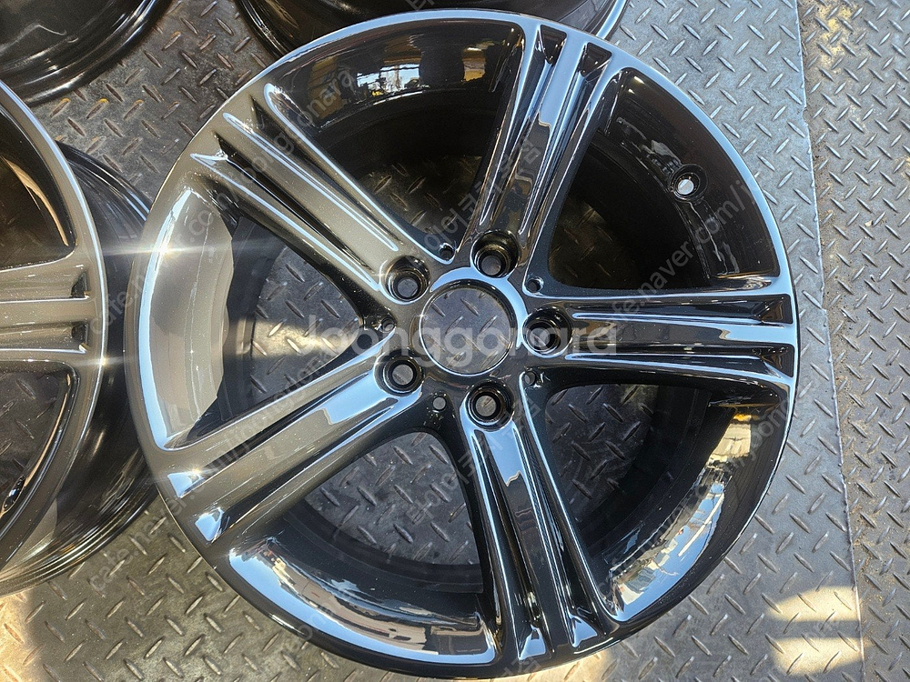 17인치 BMW F30 3시리즈 유광블랙 네비팩 순정휠...--3