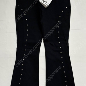 포르타팬츠[LINE STUD BOOT CUT PANTS, BLACK]