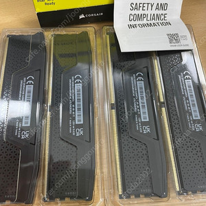 커세어 벤전스 RGB 128GB DDR5 5600 팝니다.