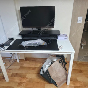 벤큐 Benq EX2780Q QHD게이밍 모니터 판매합니다.