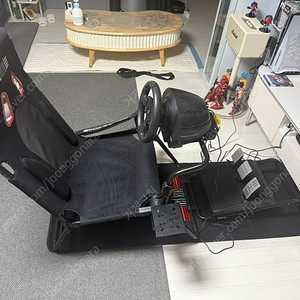 트러스트마스터 T300RS GT Edition 레이싱휠, 3패달포함(PS5,PS4,PC용)