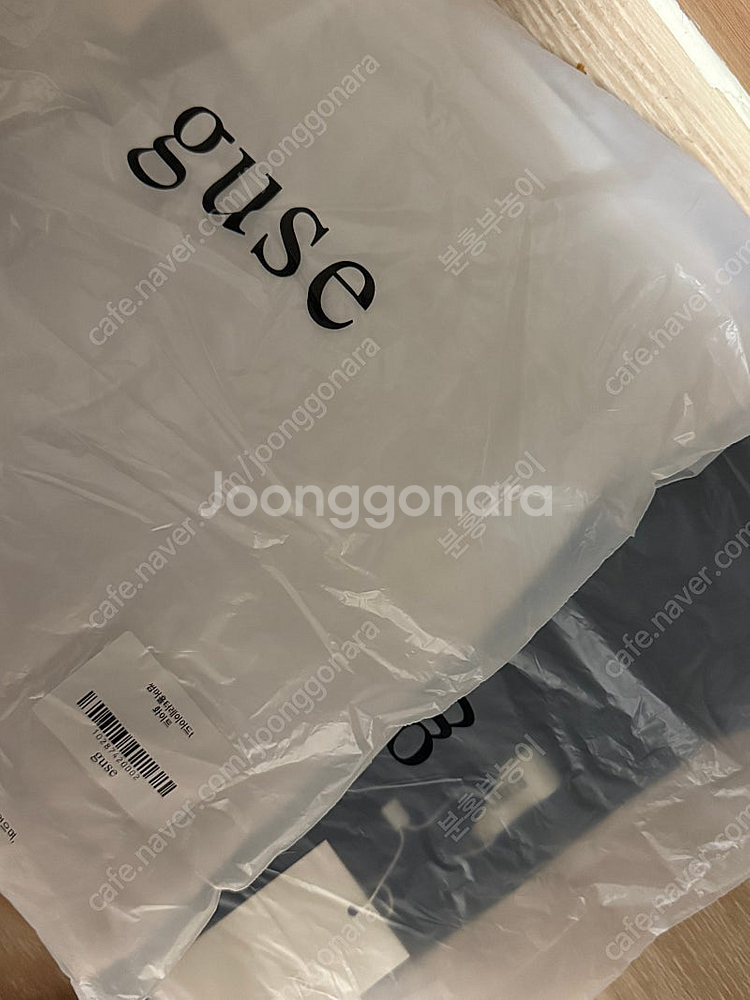 미개봉)구즈guse썸머홀터레이어드 (블랙화이트)6.4만--1