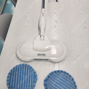 오토싱 양방향 무선 물걸레 청소기 OTOCINC-700BA