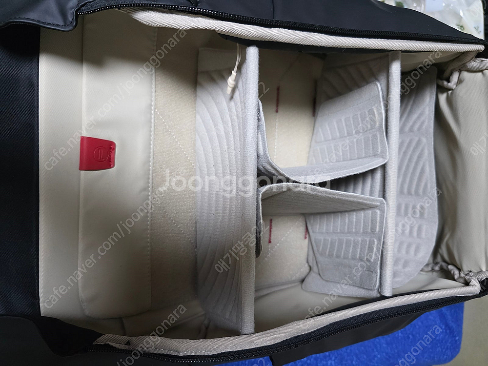 피지테크 원고 에어 20L 카메라 백팩 팝니다--5