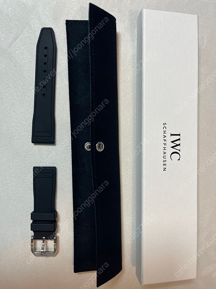 IWC 마크20 가죽밴드(검정/XS), 러버밴드(검정/XS) 판매합니다. 이미지