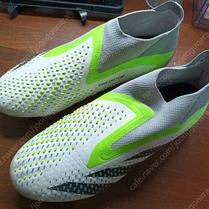 [265] 아디다스 프레데터 애큐러시+ ag 축구화