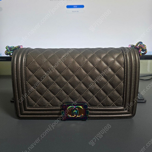 샤넬 보이 레인보우