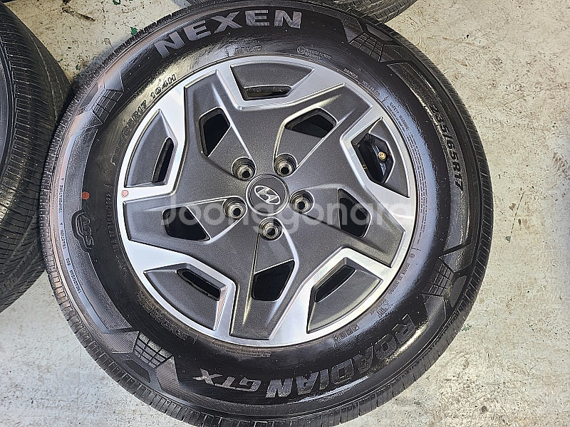 $$ 임판 싼타페 하이브리드 17인치 휠타이어 235 65 17 판매--3