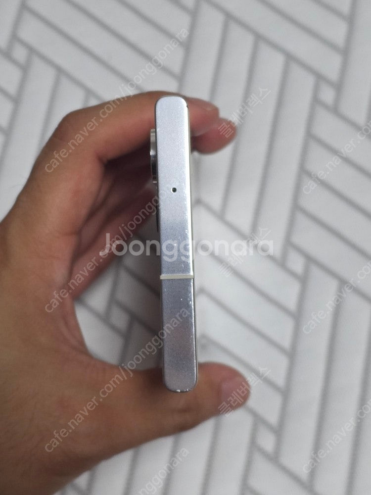 갤럭시S23 울트라 크림 256GB 자급제 팝니다--2