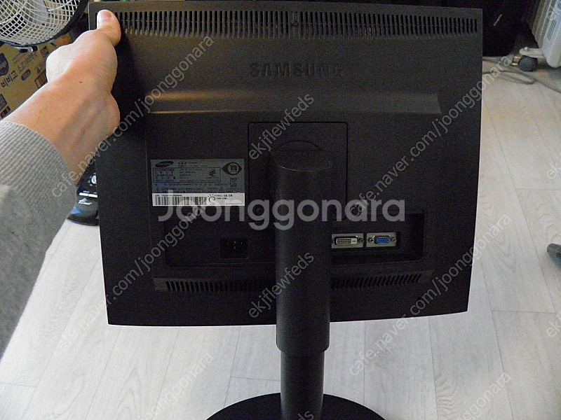 삼성 19인치 피벗 모니터 lcd 팝니다.(b1940r...--2
