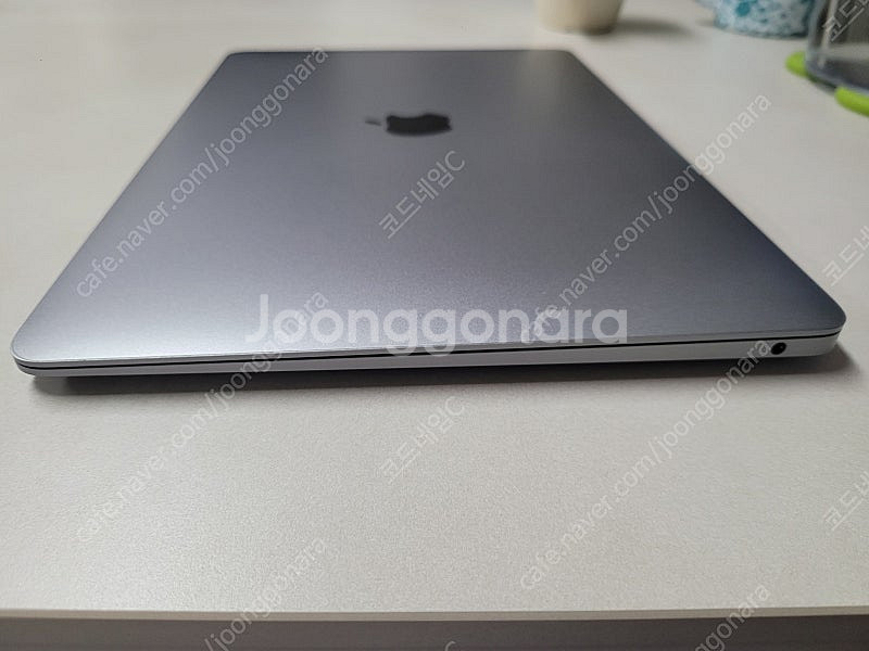 맥북 에어 M1 스페이스 그레이 8GB 256GB 팝니...--2