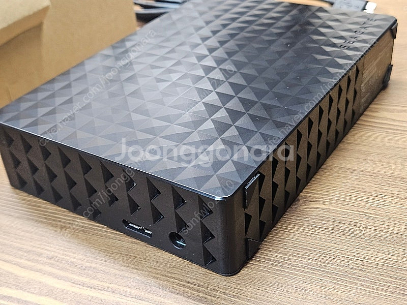 시게이트 익스펜션 10TB 외장하드--1