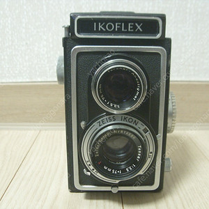 ZEISS IKOFLEX IB +OPTON TESSAR 75mm F3.5 T