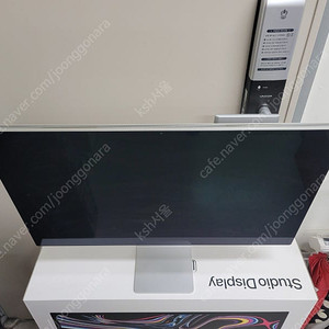 애플 스튜디오 디스플레이 Studio Display 벤큐 PD2705UA 모니터