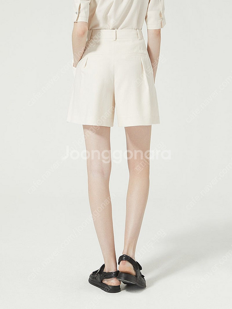 ZOOC 주크 쥬크 버튼포인트 턱 쇼츠 반바지 새상품--5