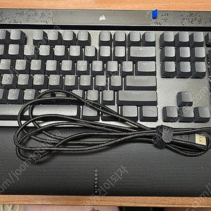 커세어 k70 max rgb 8k 래피드 트리거 키보드 / 로지텍 지슈라2 판매합니다.