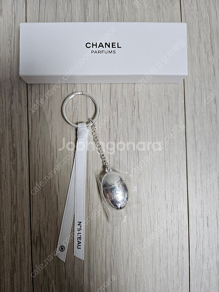 정품) 새상품 샤넬 키링 참 (코스매틱)--0