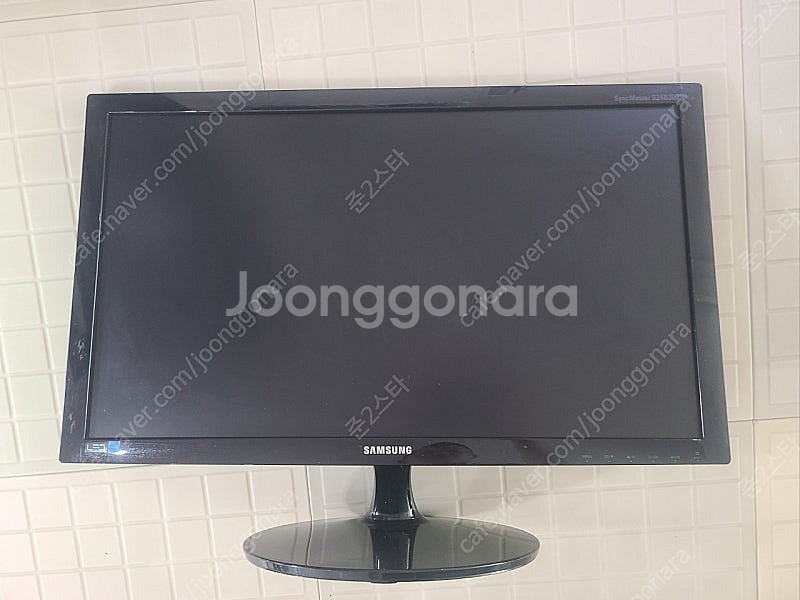 삼성모니터 24인치 LED 팝니다.--0