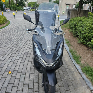 혼다 PCX 125 스쿠터 22년식 팝니다.