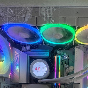 NZXT 크라켄 z73 수냉쿨러 팝니다
