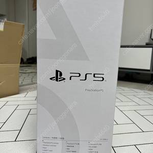 플스5(CFI-1218a)디스크버전 풀박~ssd 카드 1테라장착,더 쇼 20 시디,쿨링 스탠드 포함 판매합니다.
