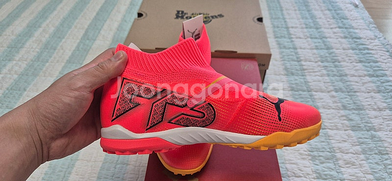 [푸마] 퓨쳐7 매치 레이스리스 풋살화 (새 상품 / 265 / 4만 5천원)--3