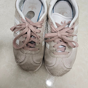 아디다스키즈 여아 가젤운동화 180