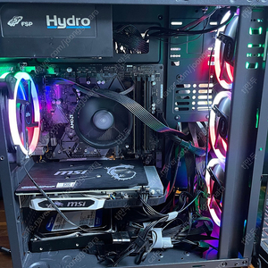 컴퓨터 PC 팝니다(모니터 포함) 라이젠 3600 / GTX 1660Ti / 램 32GB / B450m - 모니터 24인치 큐닉스 QX 2404 244