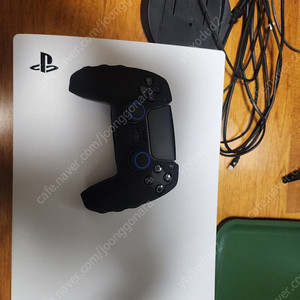 PS5 디스크버젼 SSD 2테라 + 게임시디 한방일괄 판매합니다.​