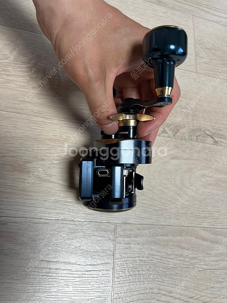 다이와 솔티가IC 300L 좌핸 6.3 팝니다.--4