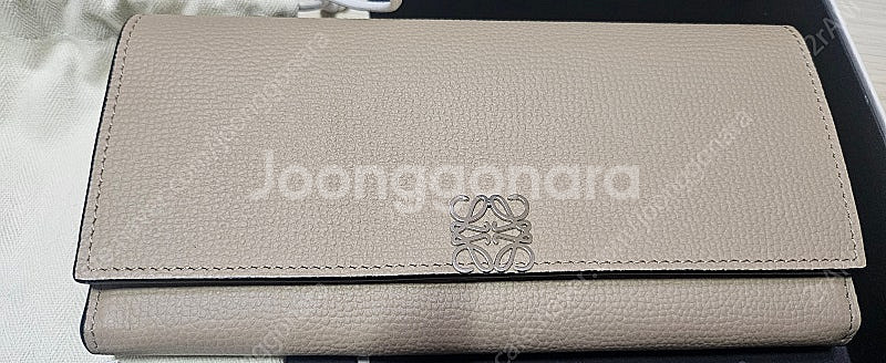 [판매]로에베(LOEWE) 아나그램 플랩 가죽 컨티넬탈...--5