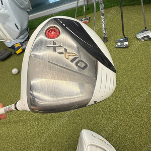 젝시오 mp1300LK 화이트에디션 드라이버