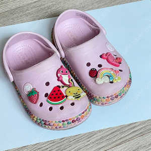 크록스 (c8) 정품 지비츠 포함