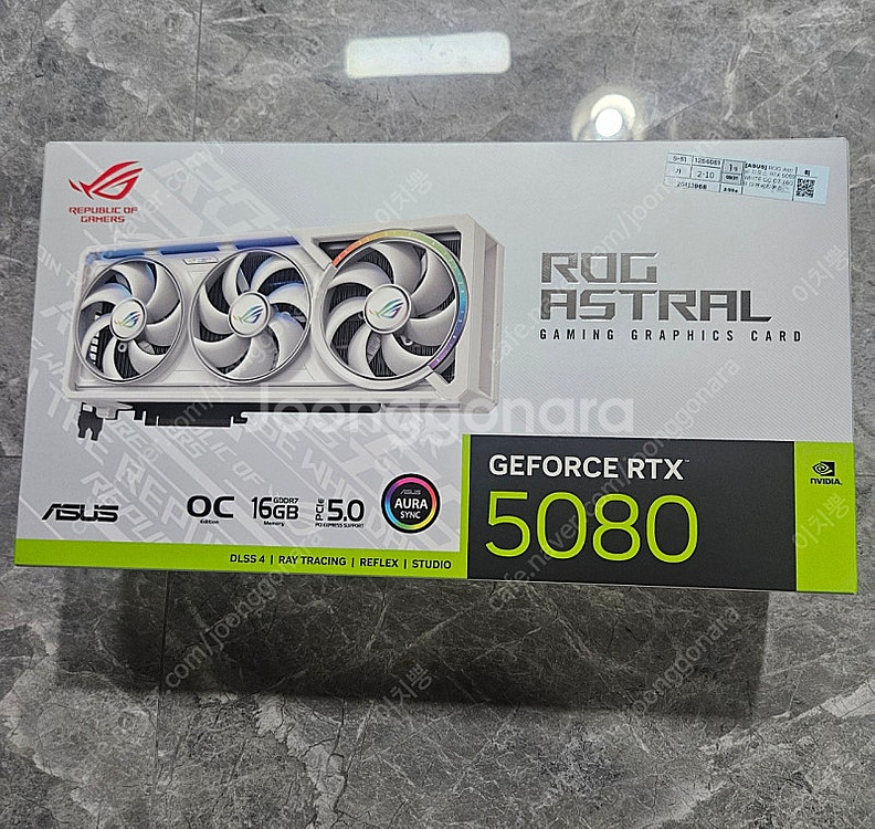 미개봉 RTX5080 아스트랄 화이트--0