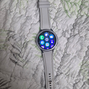 갤럭시 워치6 클래식 47mm 화이트 LTE 판매