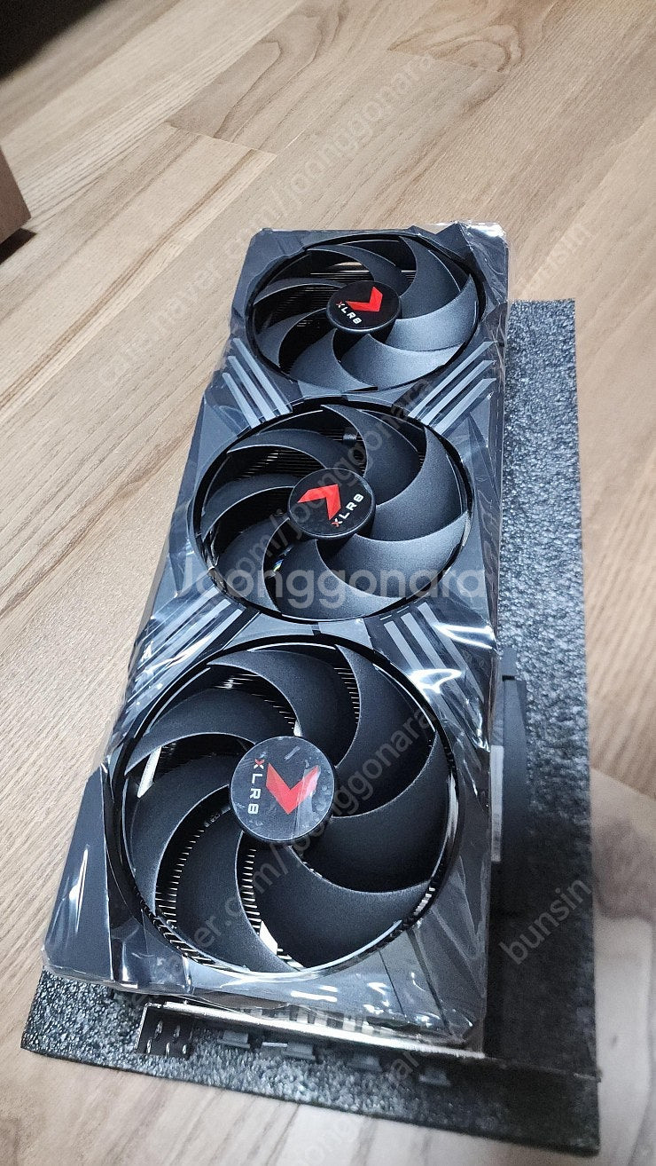 PNY XLR8 지포스 RTX 4080 SUPER 16...--0