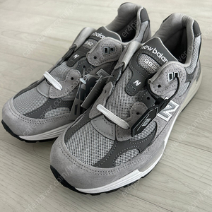뉴발란스 992 245