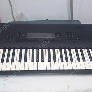 KORG M1