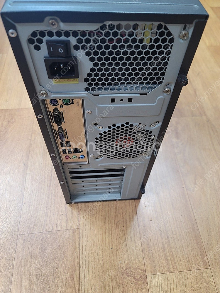 XP 본체 컴퓨터 테스크탑 조립 PC 판매합니다. E6...--4